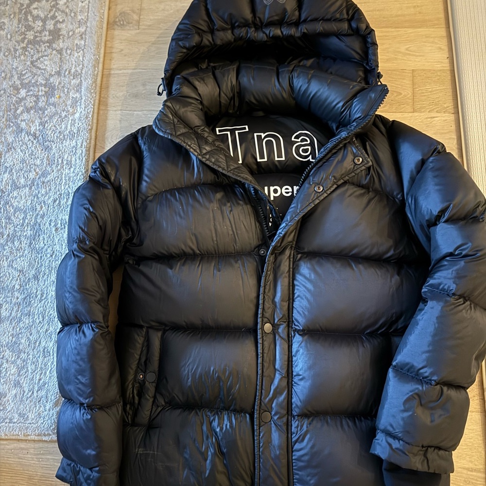 Aritzia TNA Black Puffer Jacket